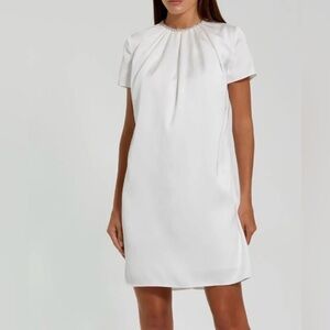 Chic White Short Sleeve Mini Dress